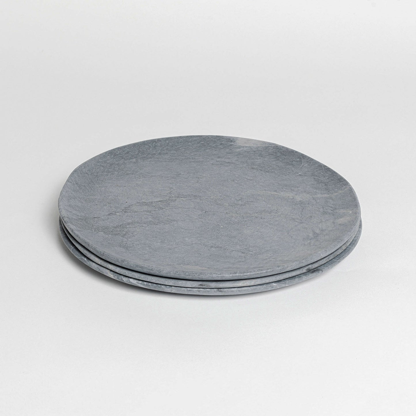 Gigantic Plate - Nordic Gray