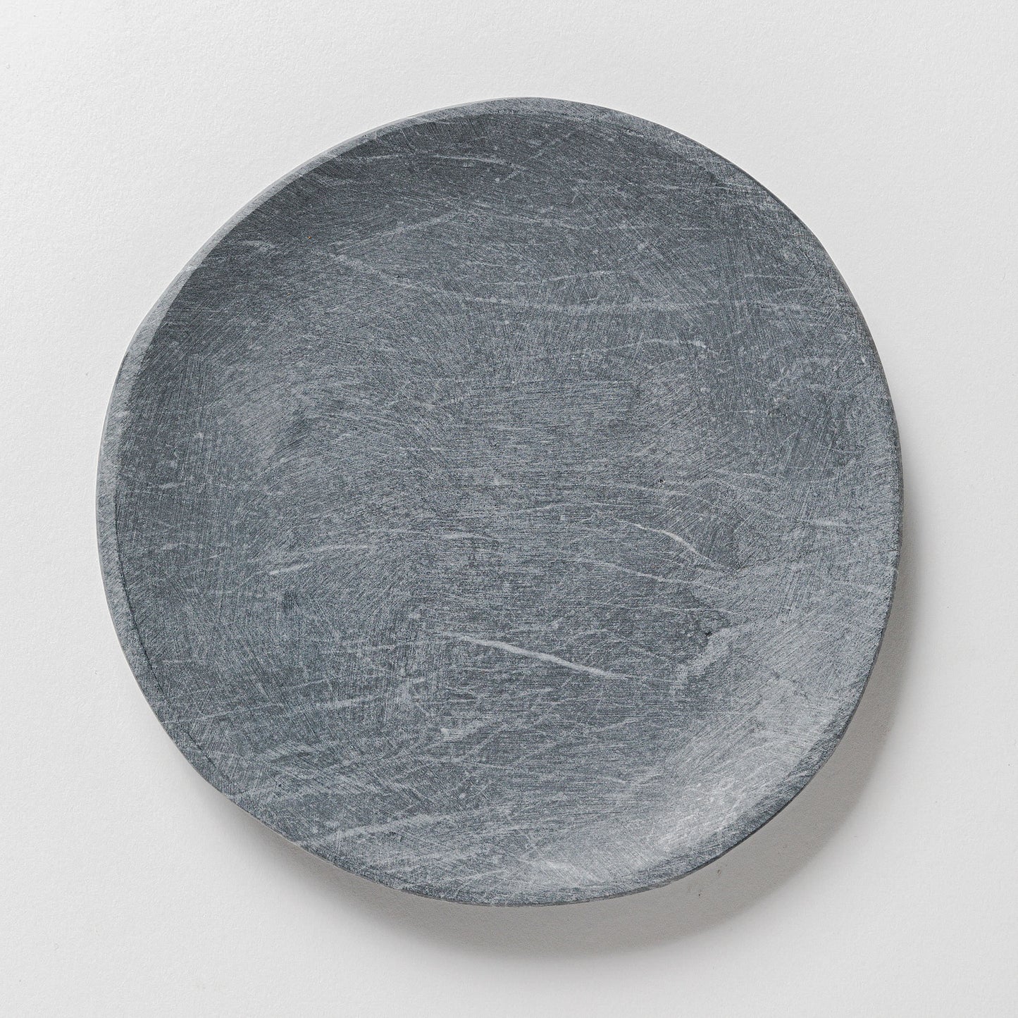 Gigantic Plate - Nordic Gray